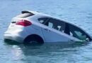 Momenti di Panico al Porto di Brindisi: Un’Auto Finisce in Mare